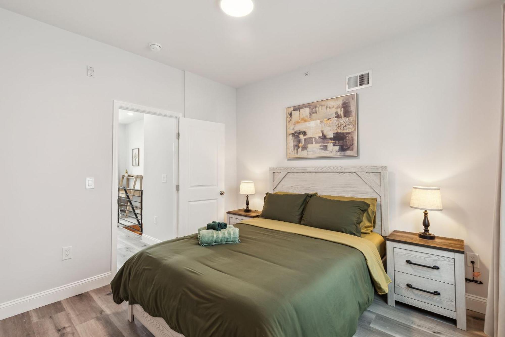 Stay At Luna At Convention Center Филаделфия Екстериор снимка