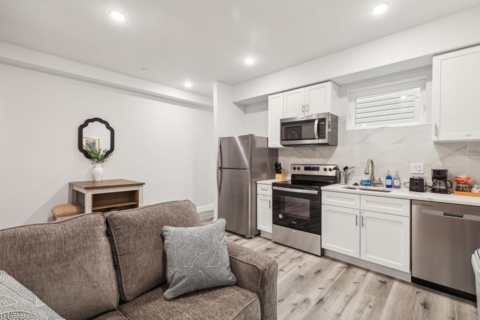 Stay At Luna At Convention Center Филаделфия Екстериор снимка